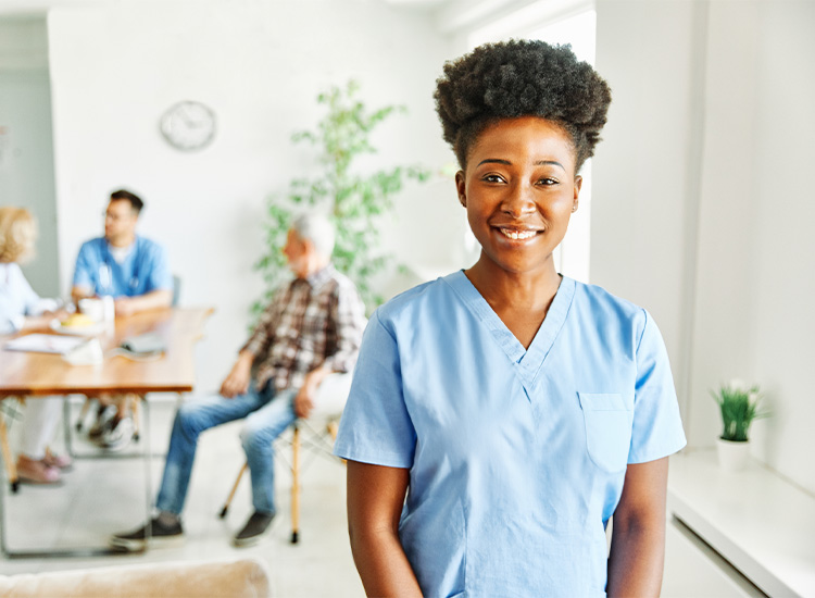 Altenpflegehelfer im  Seniorenzentrum Ludwigshafen des DSK